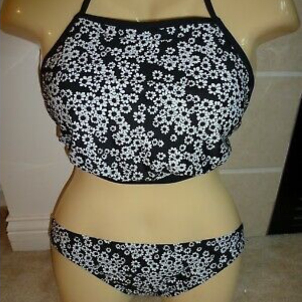 NWT Old Navy Flower Bikini